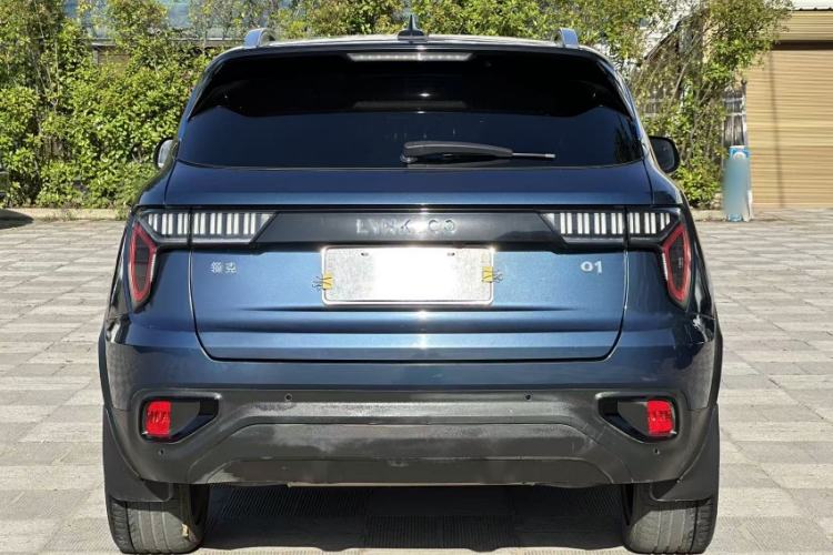 Used Lynk & Co 01 2017 2.0T Two-Wheel Drive Zhaopu Version Exterior 4