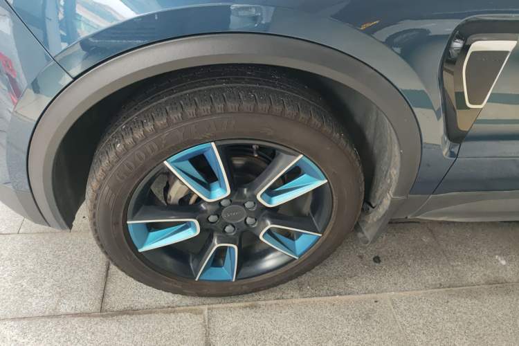 Used Lynk & Co 01 2017 2.0T Two-Wheel Drive Zhaopu Version Exterior 4