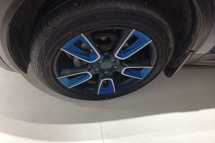 Used Lynk & Co 01 2017 2.0T Two-Wheel Drive Zhaopu Version Exterior 4