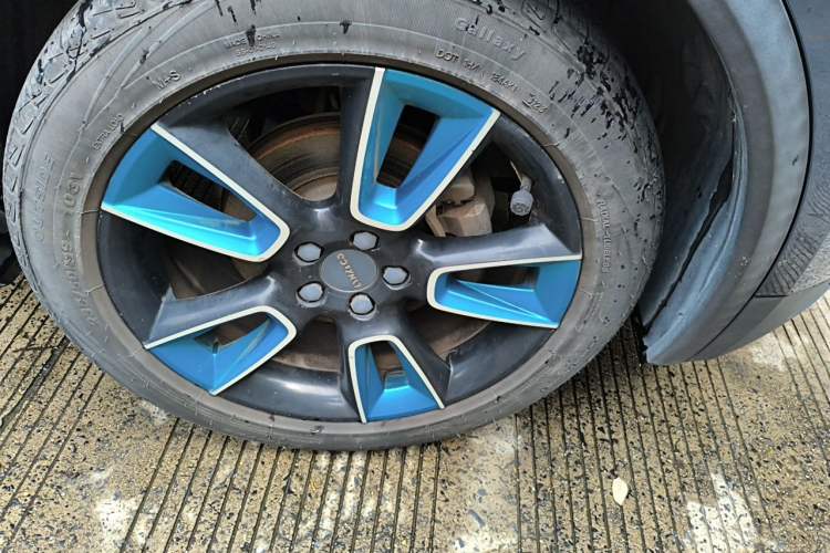 Used Lynk & Co 01 2017 2.0T Two-Wheel Drive Zhaopu Version Exterior 7