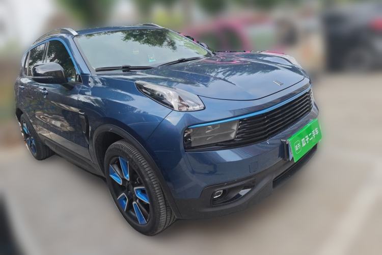 Used Lynk & Co 01 2017 2.0T Two-Wheel Drive Pro Edition Front Right 45 Deg