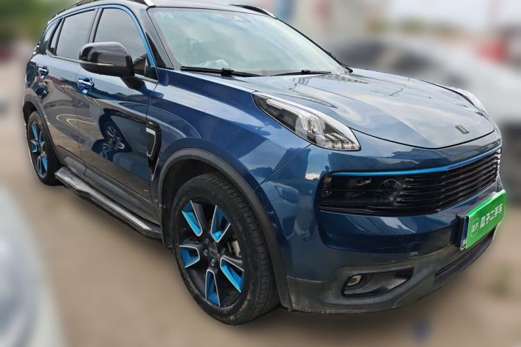 Used Lynk & Co 01 2017 2.0T Two-Wheel Drive Pro Edition Front Right 45 Deg