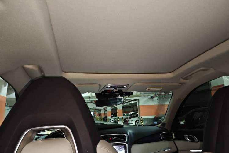 Used Lynk & Co 01 2017 2.0T Two-Wheel Drive Zhaopu Version Headliner