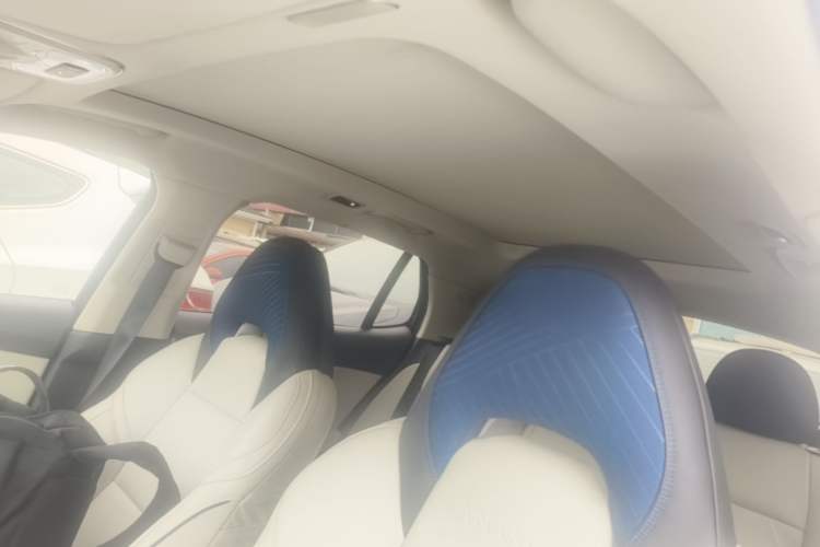 Used Lynk & Co 01 2017 2.0T Two-Wheel Drive Zhaopu Version Headliner