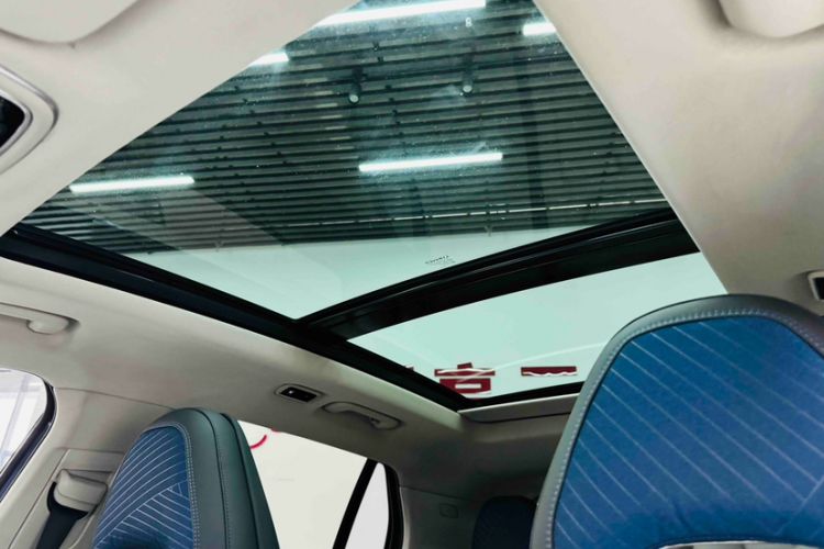 Used Lynk & Co 01 2017 2.0T Two-Wheel Drive Zhaopu Version Headliner