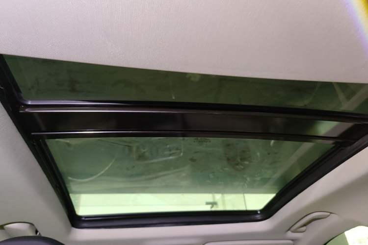 Used Lynk & Co 01 2017 2.0T Two-Wheel Drive Zhaopu Version Headliner