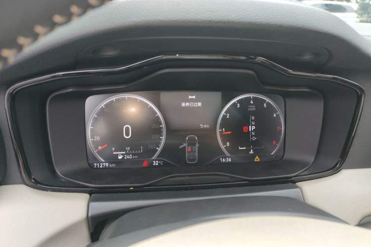 Used Lynk & Co 01 2017 2.0T Two-Wheel Drive Zhaopu Version Instrument Cluster