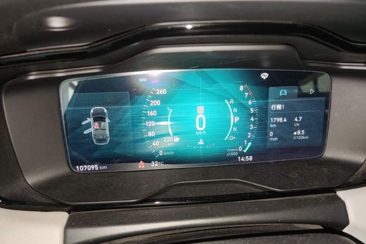 Used Lynk & Co 01 2017 2.0T Two-Wheel Drive Zhaopu Version Instrument Cluster