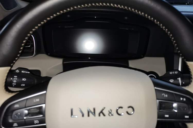 Used Lynk & Co 01 2017 2.0T Two-Wheel Drive Pro Edition Instrument Cluster