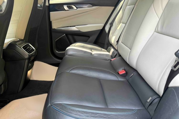 Used Lynk & Co 01 2017 2.0T Two-Wheel Drive Zhaopu Version Interior 1