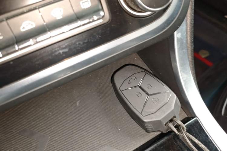 Used Lynk & Co 01 2017 2.0T Two-Wheel Drive Zhaopu Version Interior 1