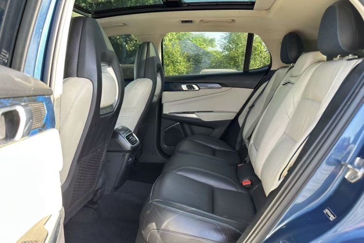 Used Lynk & Co 01 2017 2.0T Two-Wheel Drive Zhaopu Version Interior 2