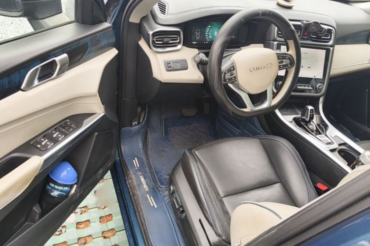 Used Lynk & Co 01 2017 2.0T Two-Wheel Drive Pro Edition Interior 3