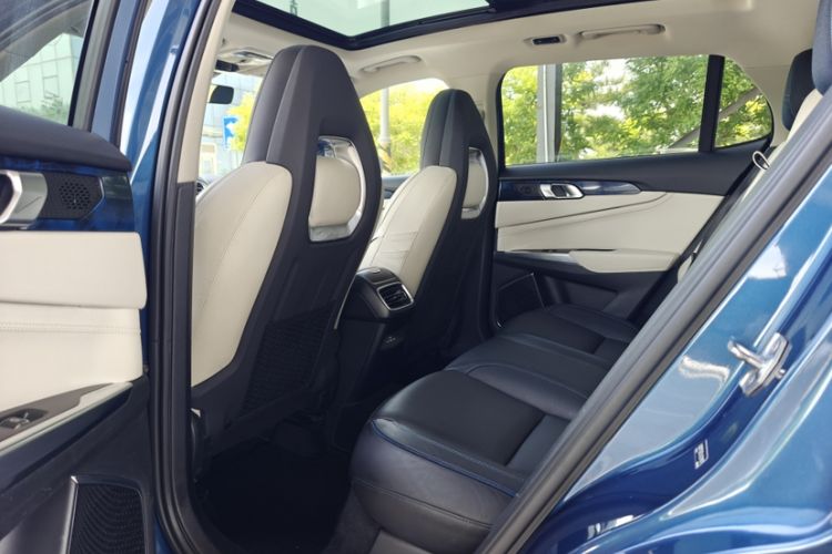 Used Lynk & Co 01 2017 2.0T Two-Wheel Drive Zhaopu Version Interior 3
