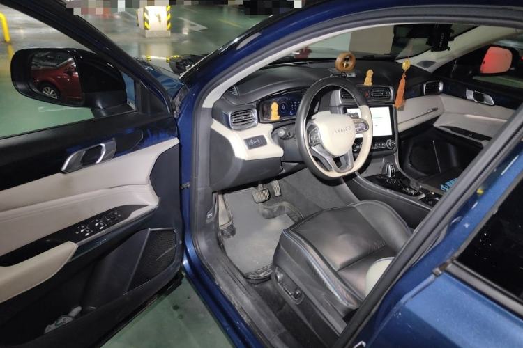 Used Lynk & Co 01 2017 2.0T Two-Wheel Drive Zhaopu Version Interior 3