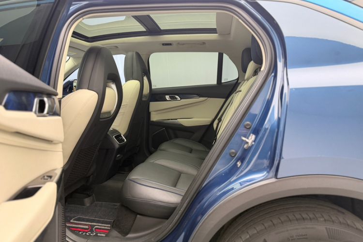 Used Lynk & Co 01 2017 2.0T Two-Wheel Drive Zhaopu Version Interior 3