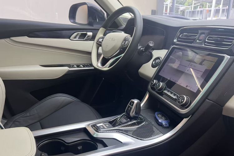 Used Lynk & Co 01 2017 2.0T Two-Wheel Drive Zhaopu Version Interior 4