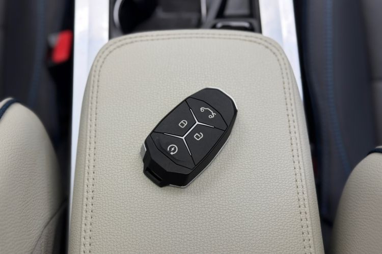 Used Lynk & Co 01 2017 2.0T Two-Wheel Drive Zhaopu Version Interior 4