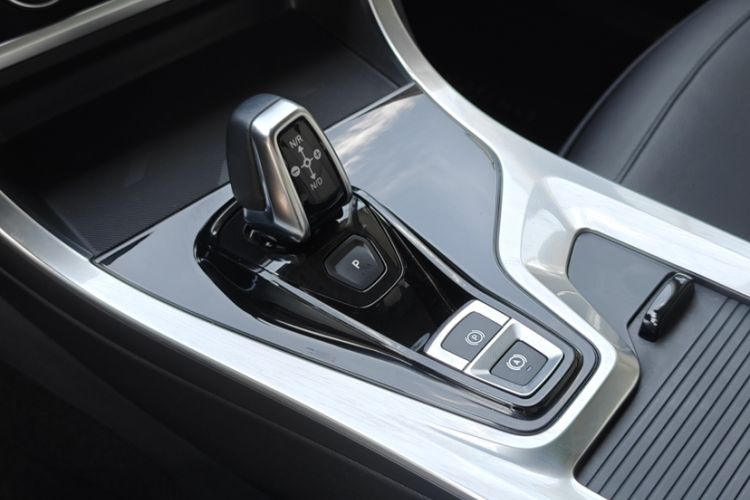 Used Lynk & Co 01 2017 2.0T Two-Wheel Drive Zhaopu Version Interior 5