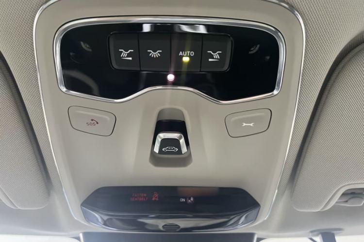 Used Lynk & Co 01 2017 2.0T Two-Wheel Drive Zhaopu Version Interior 8