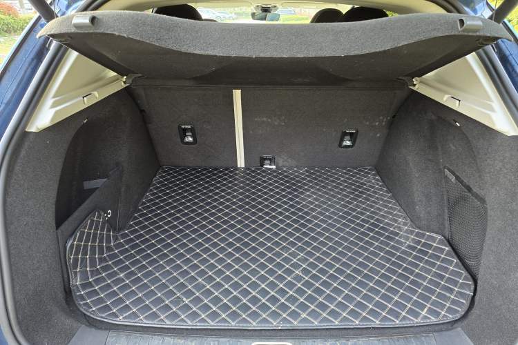 Used Lynk & Co 01 2017 2.0T Two-Wheel Drive Zhaopu Version Interior 8