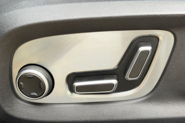 Used Lynk & Co 01 2017 2.0T Two-Wheel Drive Zhaopu Version Interior 9