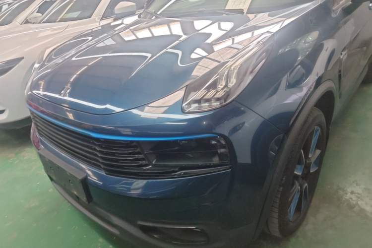 Used Lynk & Co 01 2017 2.0T Two-Wheel Drive Zhaopu Version Left Front Headlight