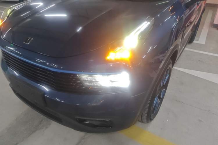 Used Lynk & Co 01 2017 2.0T Two-Wheel Drive Zhaopu Version Left Front Headlight