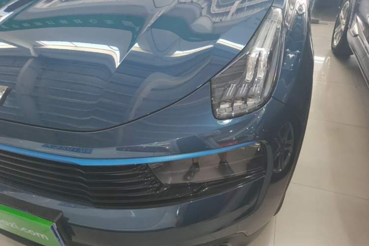 Used Lynk & Co 01 2017 2.0T Two-Wheel Drive Zhaopu Version Left Front Headlight