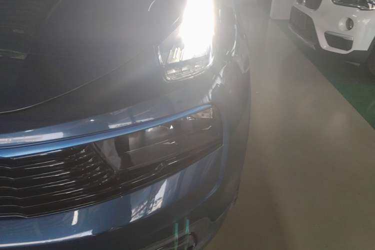 Used Lynk & Co 01 2017 2.0T Two-Wheel Drive Zhaopu Version Left Front Headlight