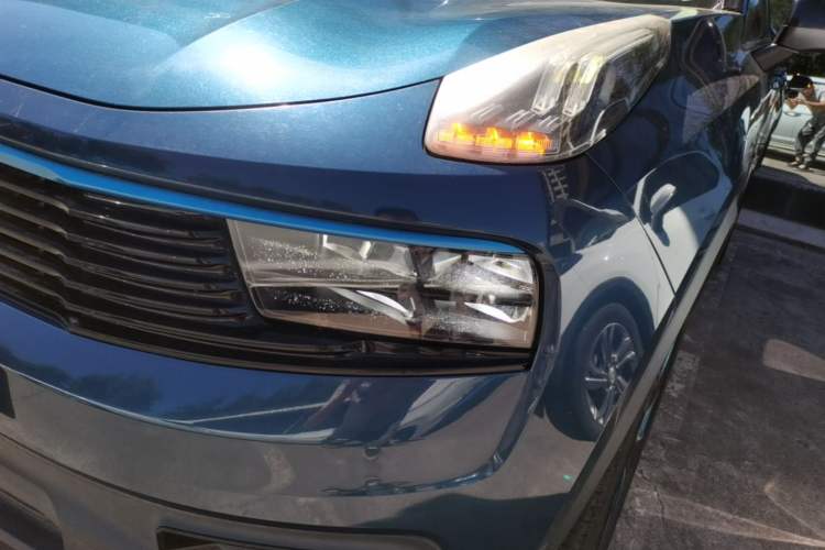 Used Lynk & Co 01 2017 2.0T Two-Wheel Drive Zhaopu Version Left Front Headlight
