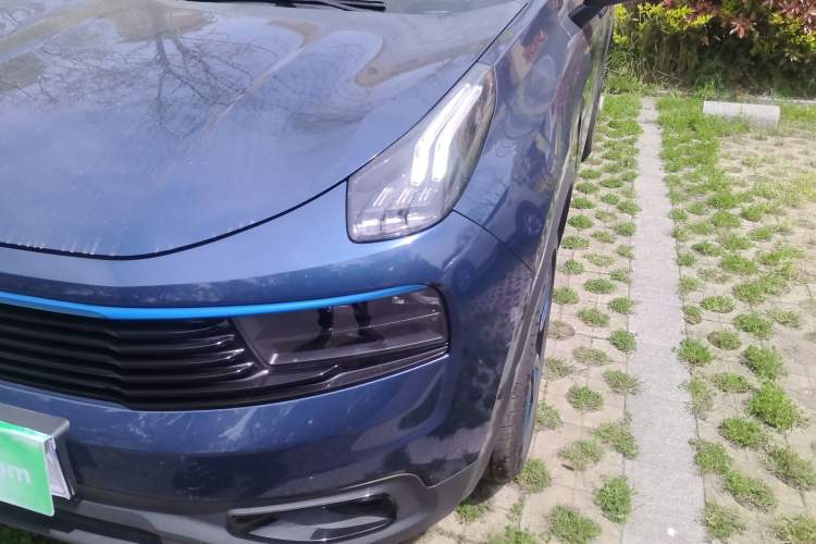 Used Lynk & Co 01 2017 2.0T Two-Wheel Drive Zhaopu Version Left Front Headlight