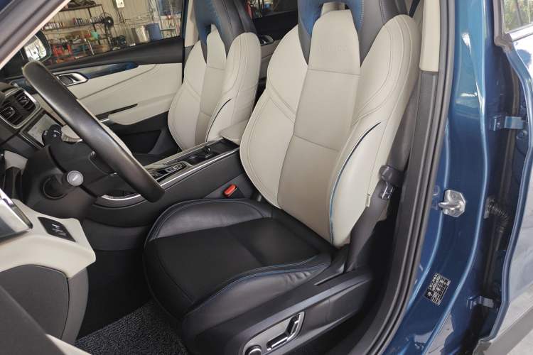 Used Lynk & Co 01 2017 2.0T Two-Wheel Drive Zhaopu Version Left Front Seat