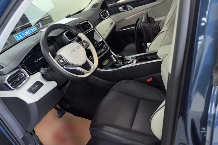 Used Lynk & Co 01 2017 2.0T Two-Wheel Drive Pro Edition Left Front Seat