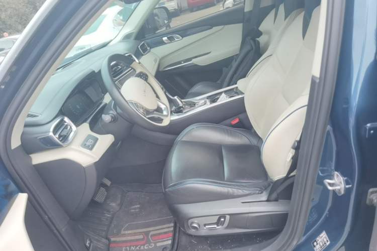 Used Lynk & Co 01 2017 2.0T Two-Wheel Drive Zhaopu Version Left Front Seat