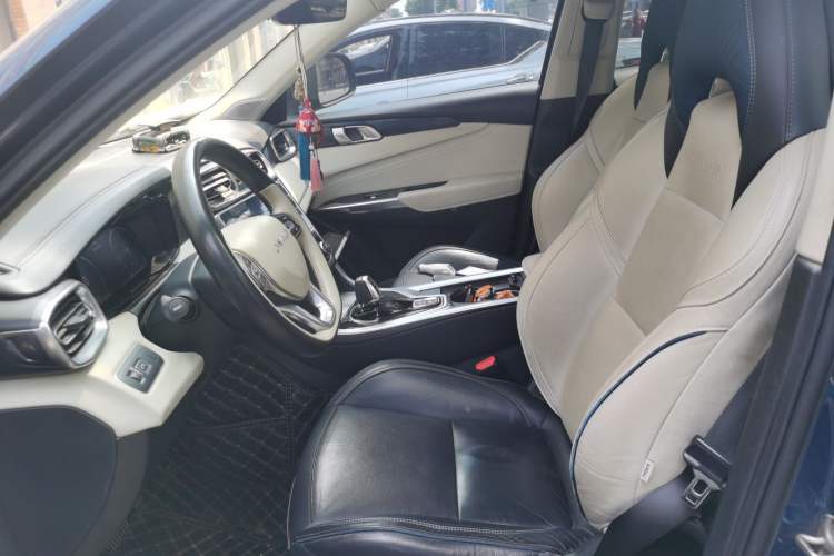 Used Lynk & Co 01 2017 2.0T Two-Wheel Drive Zhaopu Version Left Front Seat