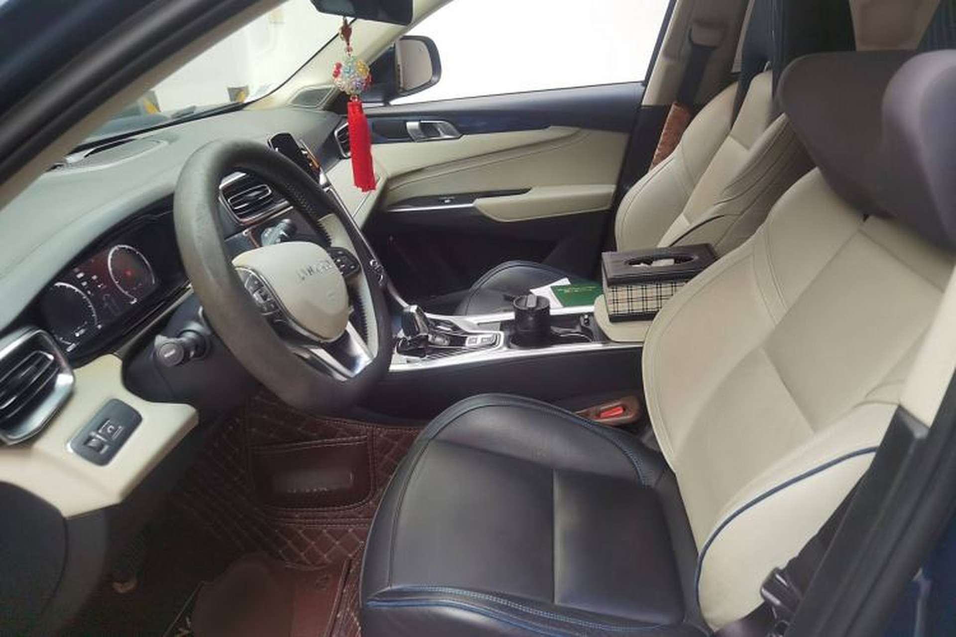Used Lynk & Co 01 2017 2.0T Two-Wheel Drive Zhaopu Version Left Front Seat