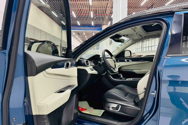 Used Lynk & Co 01 2017 2.0T Two-Wheel Drive Zhaopu Version Left Front Seat