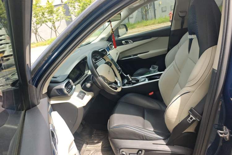 Used Lynk & Co 01 2017 2.0T Two-Wheel Drive Zhaopu Version Left Front Seat