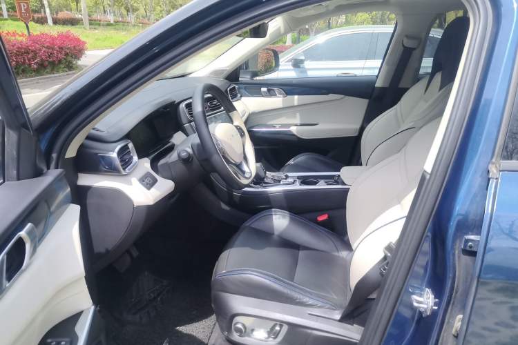 Used Lynk & Co 01 2017 2.0T Two-Wheel Drive Zhaopu Version Left Front Seat