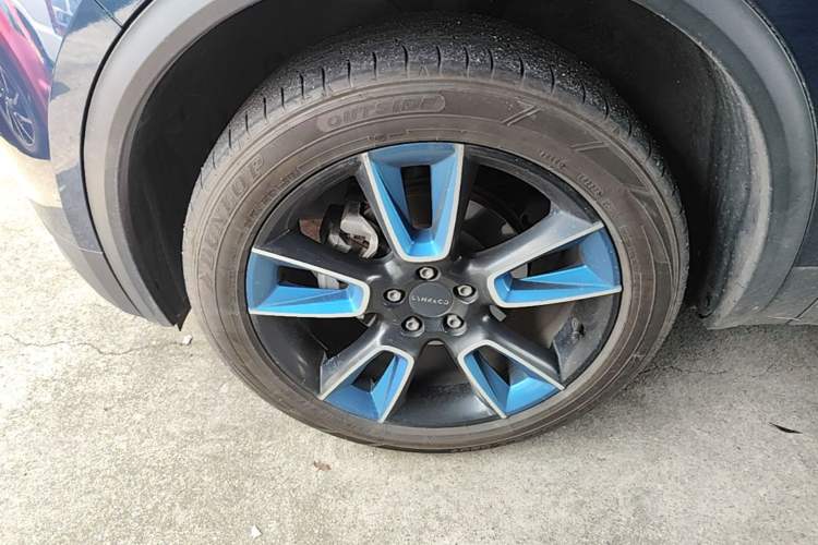 Used Lynk & Co 01 2017 2.0T Two-Wheel Drive Zhaopu Version Left Front Wheel Hub