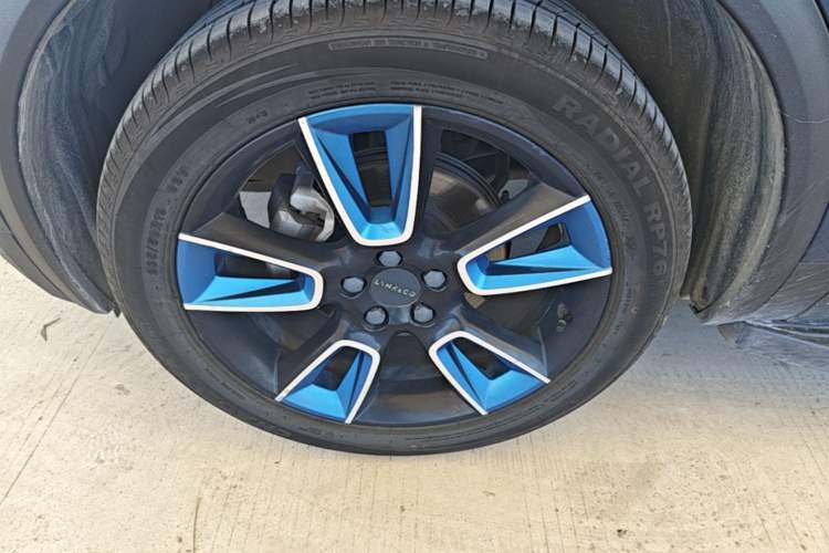 Used Lynk & Co 01 2017 2.0T Two-Wheel Drive Zhaopu Version Left Front Wheel Hub