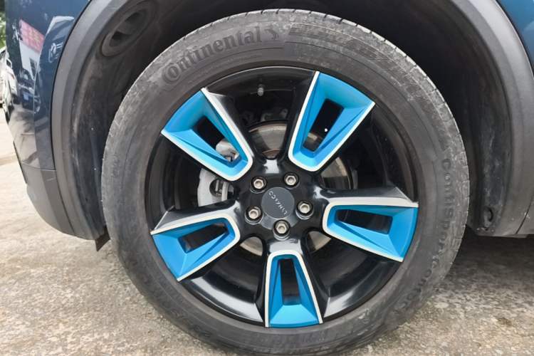 Used Lynk & Co 01 2017 2.0T Two-Wheel Drive Zhaopu Version Left Front Wheel Hub