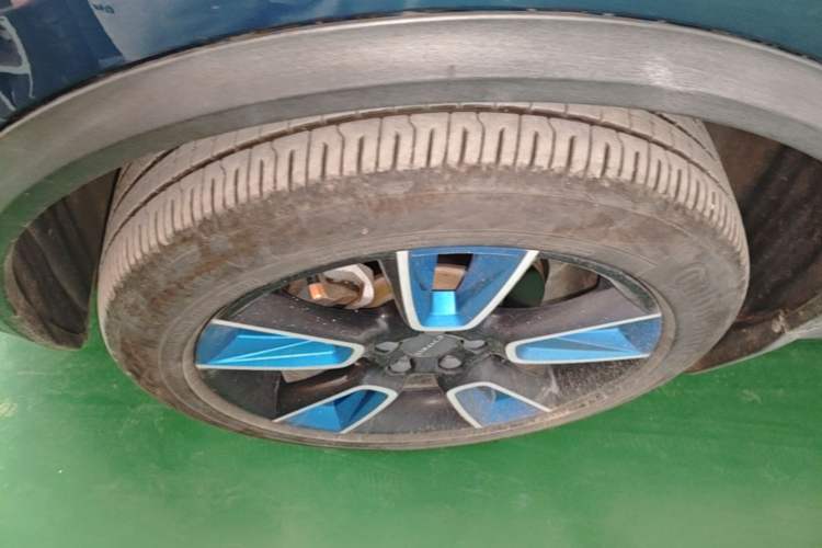 Used Lynk & Co 01 2017 2.0T Two-Wheel Drive Zhaopu Version Left Front Wheel Hub
