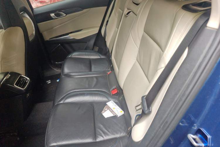 Used Lynk & Co 01 2017 2.0T Two-Wheel Drive Zhaopu Version Left Rear Seat