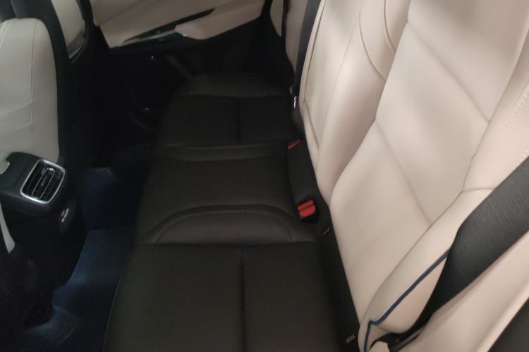 Used Lynk & Co 01 2017 2.0T Two-Wheel Drive Zhaopu Version Left Rear Seat