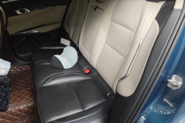 Used Lynk & Co 01 2017 2.0T Two-Wheel Drive Zhaopu Version Left Rear Seat