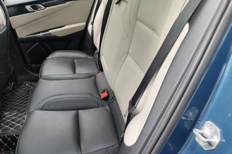 Used Lynk & Co 01 2017 2.0T Two-Wheel Drive Zhaopu Version Left Rear Seat