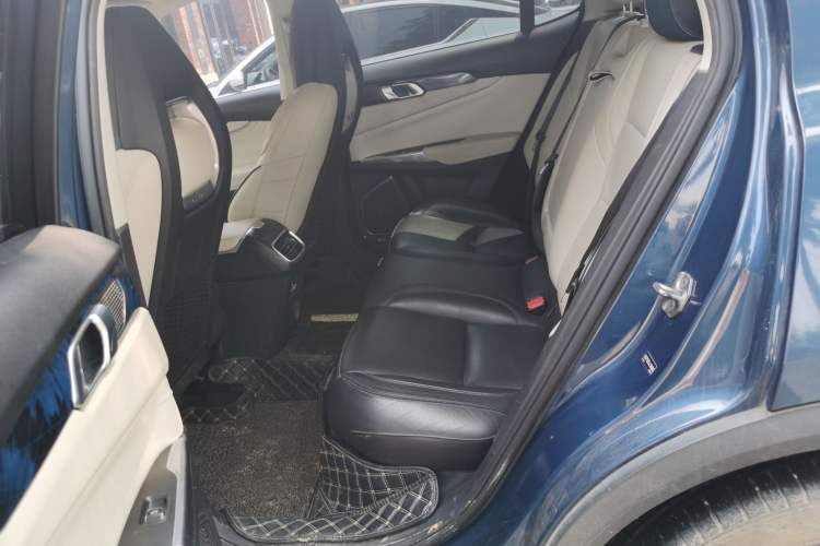 Used Lynk & Co 01 2017 2.0T Two-Wheel Drive Zhaopu Version Left Rear Seat