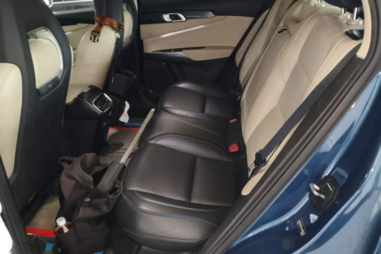 Used Lynk & Co 01 2017 2.0T Two-Wheel Drive Zhaopu Version Left Rear Seat